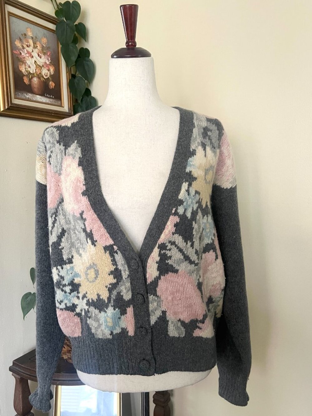 JH Collectibles Angora Rabbit Hair Lambswool Gray Floral Cardigan Sweater sz L